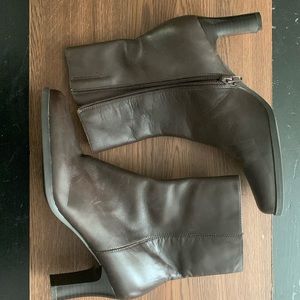 Madeline Tassie size 7 1/2 dark brown leather boots. Like new